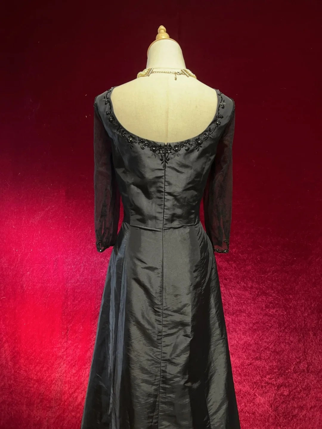Charmantes robes de bal, robes de soirée avec cravate noire, brodées de perles, manches longues, tenues de soirée formelles N3694