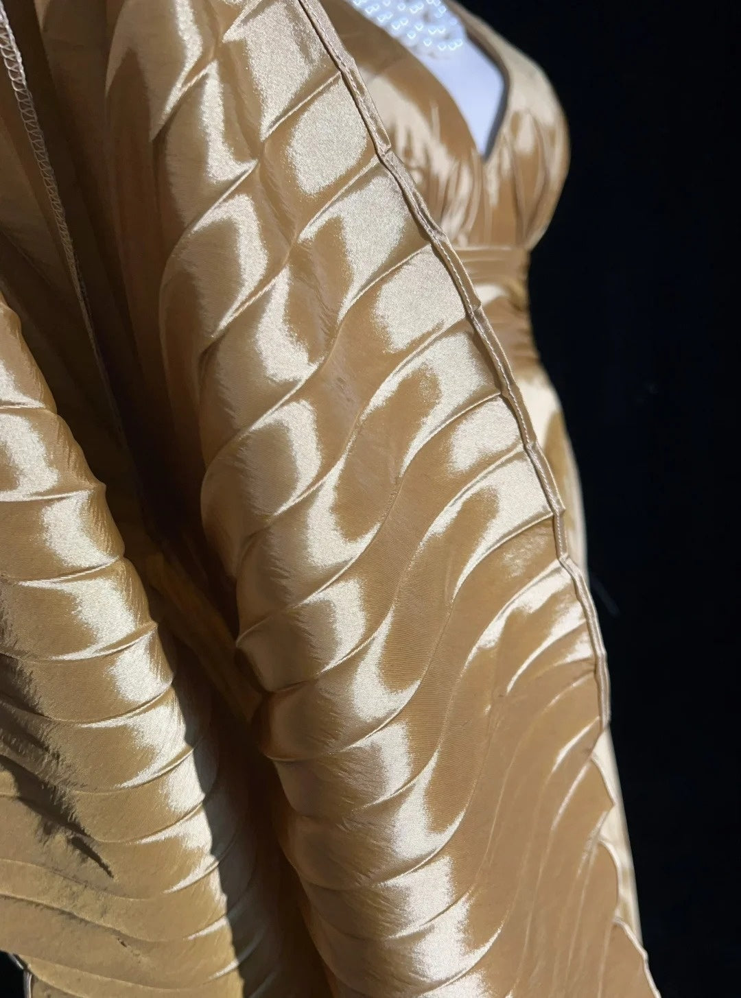 Vintage Prom Dresses 1960s A line Halter Gold Tea Lenngth Satin With Pleated Prom Gown N3123