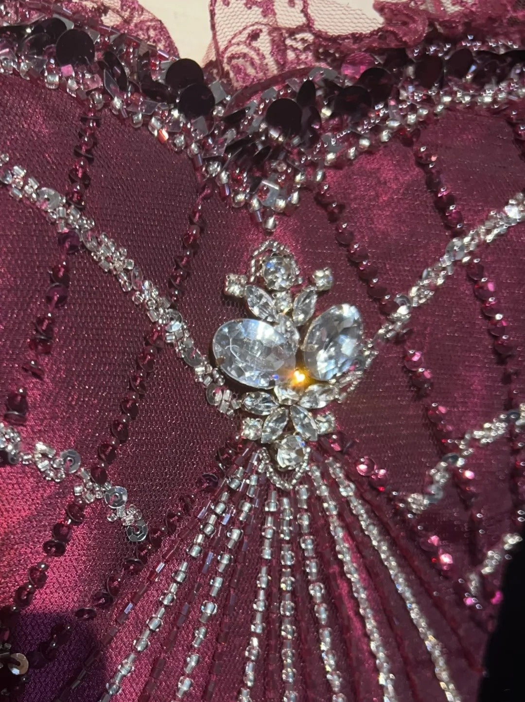 Vintage Abschlussballkleider Meerjungfrau Spaghettiträger Lila mit Perlen Tüll 90er Jahre Langes Abendkleid N2886