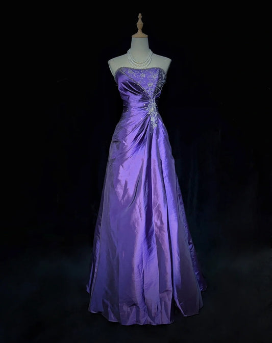 Vintage-Abschlussballkleider Ballkleid Trägerlos Lila mit goldener Spitzenapplikation 80er Jahre Lange Formelle Abendgarderobe N3886