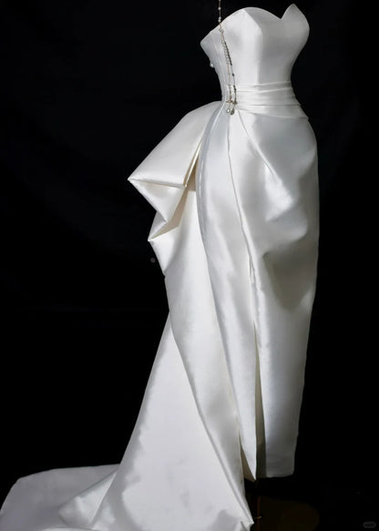 Robe de mariée fourreau unie, décolleté cœur, en satin plissé, robe de mariée longue et ajustée AB2530