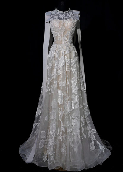 Robe de mariée luxueuse, coupe trapèze, col rond, dentelle, modèle AB2520