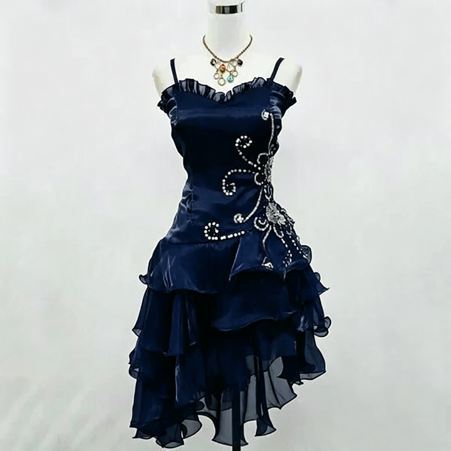 Süßes Ballkleid Spaghettiträger Burgund Kleines Schwarzes Organza Mit Silberperlen Partykleid Heimkehrkleider N3907