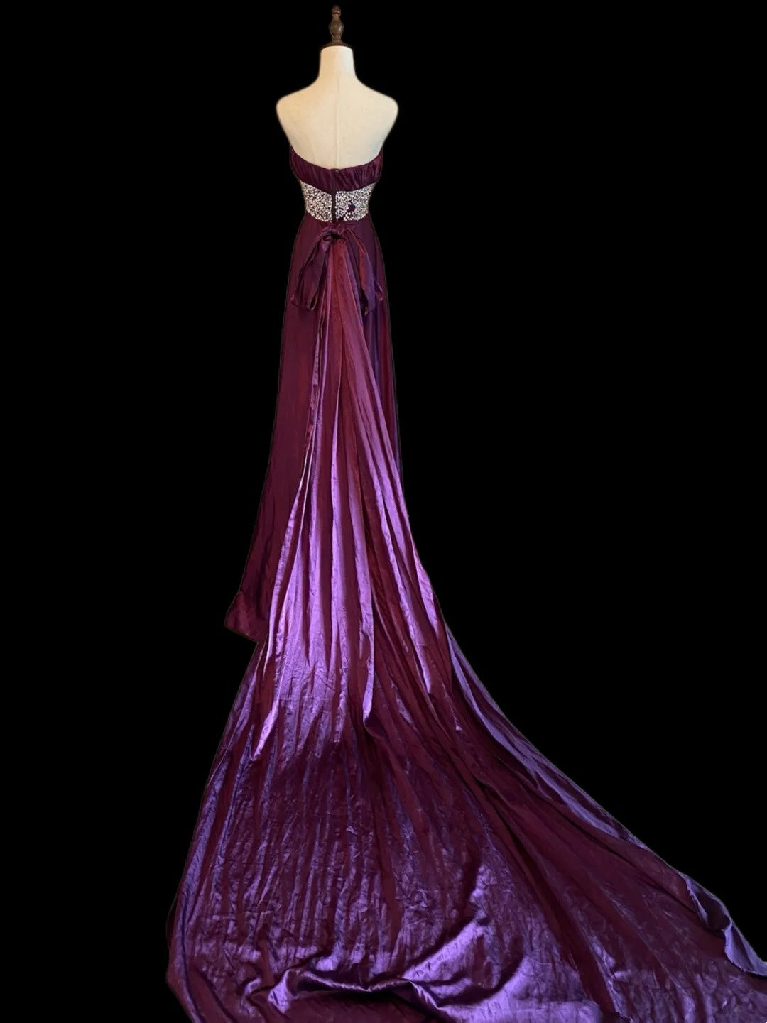 Robes de bal vintage en satin ligne A violet bustier avec perles Inspo tenues de soirée RB4025