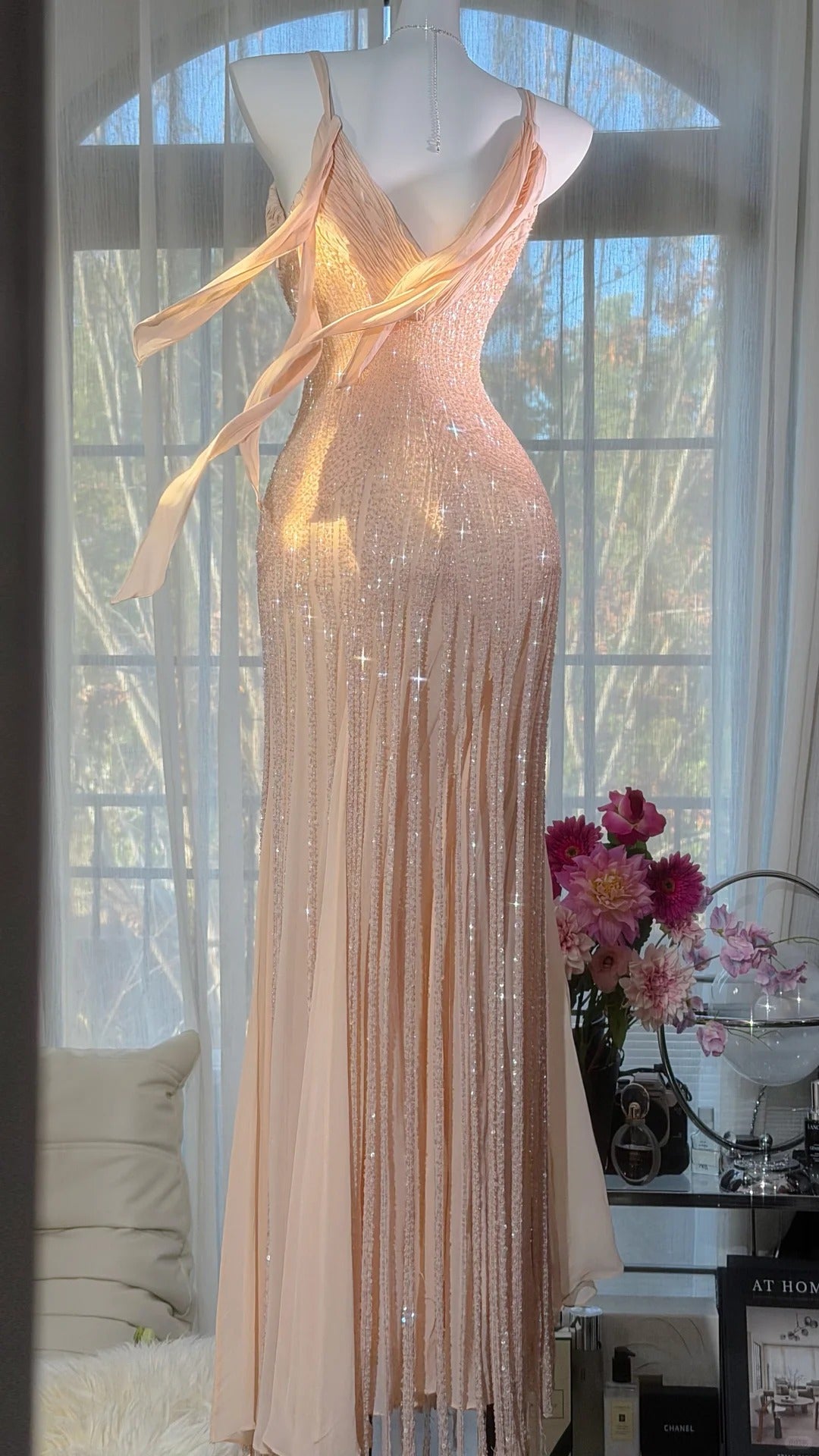 Robes de soirée modestes sirène à fines bretelles en mousseline rose poudré avec perles longueur ras du sol N3531