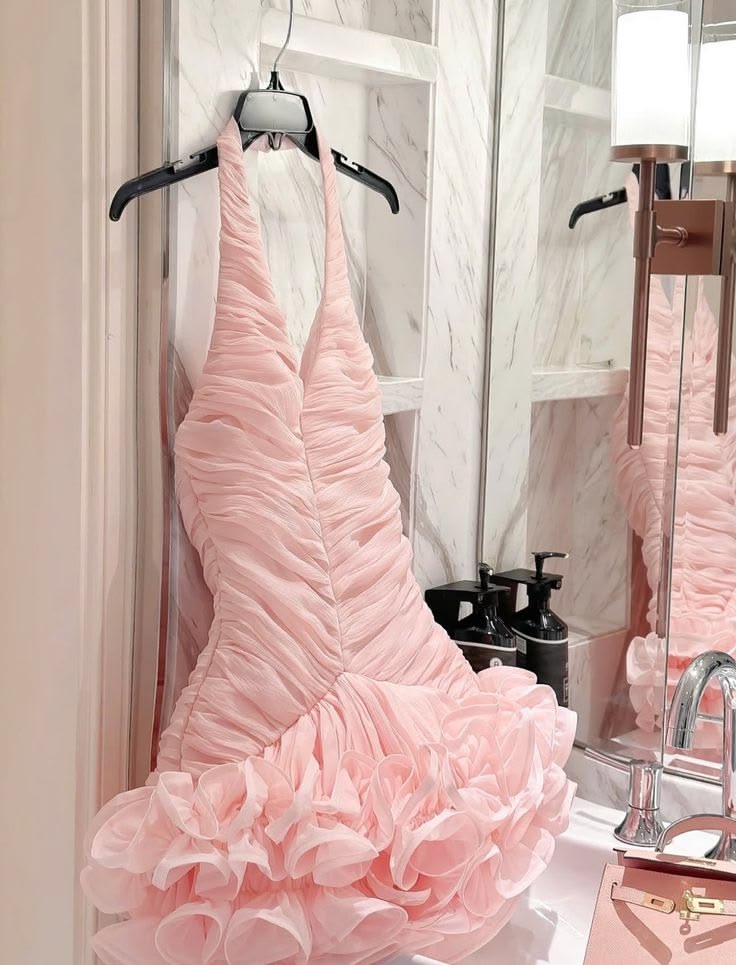 Mignonne Robe de Bal Courte Rose Halter Soirée à Rio Inspiration Robe de Rentrée (Homecoming) Idées Robes de Rentrée RB4074
