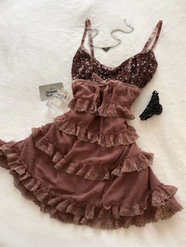 Glam A Line Spaghetti Straps Lace Tiered Short Homecoming Dresses Evening Outfits Inspiration RB9243