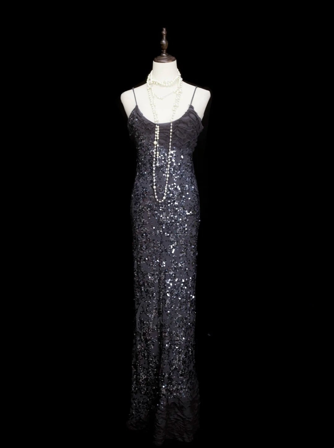 Robe de soirée sirène vintage à fines bretelles, style années 80, 70, 90, sequins gris argenté, longue, idéale pour les bals de fin d'année ou les remises de diplômes (N1145)