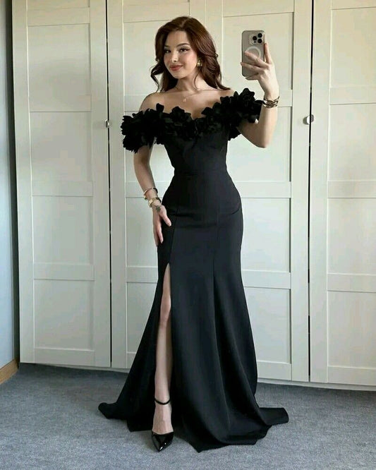 Robe de soirée noire sirène simple à épaules dénudées avec fente, longue et élégante, idéale pour les bals de fin d'année et les dîners. Robe de cocktail chic pour jeunes filles noires AB2090