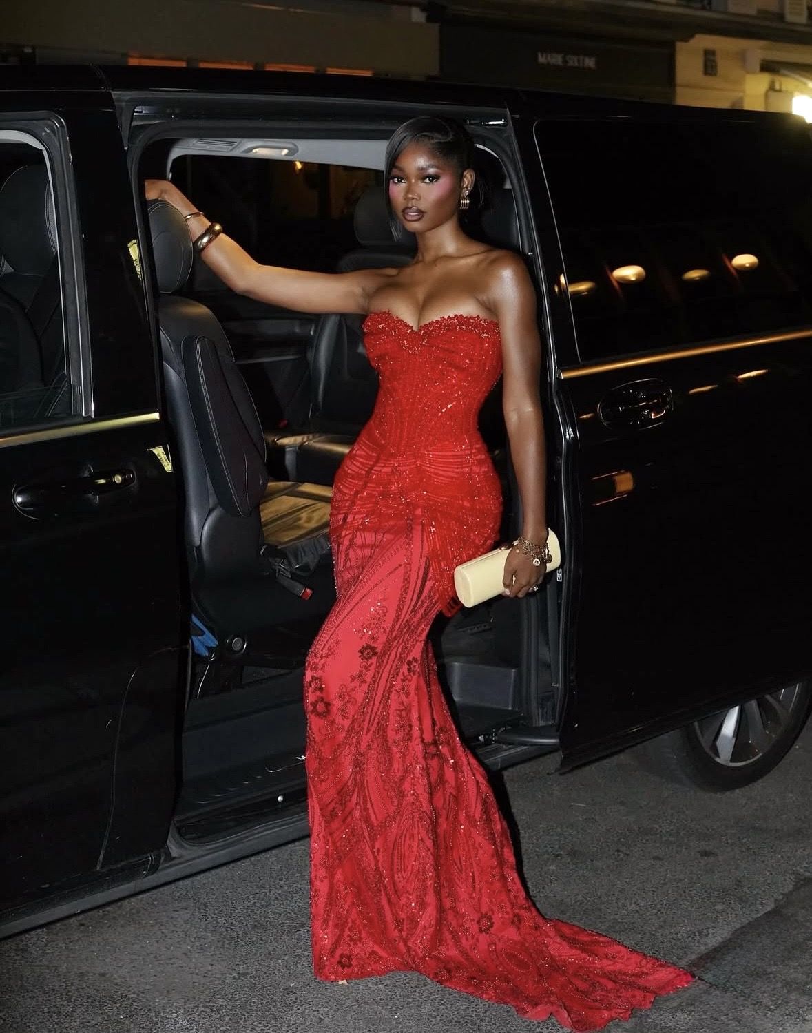 Glitzerndes Meerjungfrauen-Kleid mit Herzausschnitt, rot mit Pailletten und Perlen, langes formelles Ballkleid für Mädchen und Frauen mit schwarzem Teint, Abendkleid, Dinner-Outfit, Partykleid AB2092