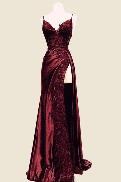 Trägerloses, weinrotes, langes Ballkleid mit V-Ausschnitt aus Satin und Spitze AB1612
