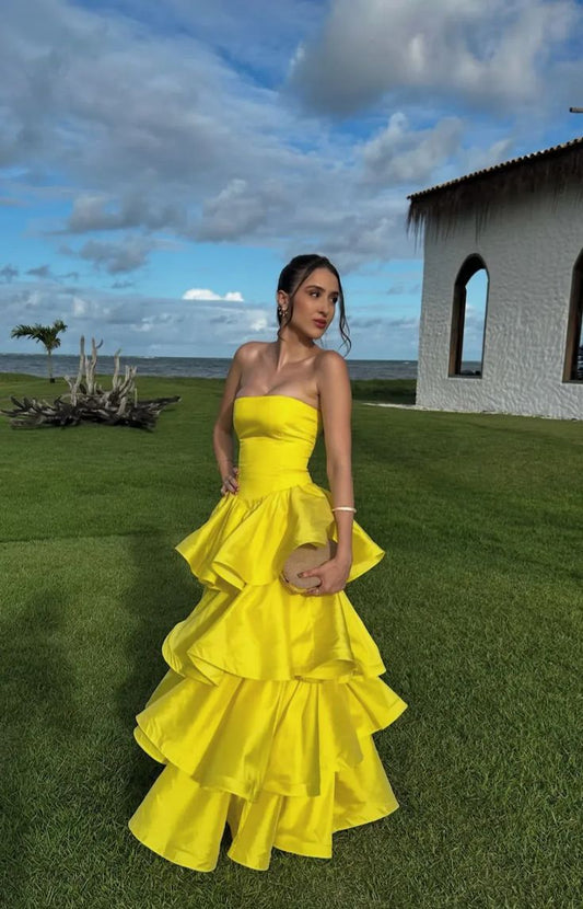 Sexy Ballkleid, trägerlos, mit Korsett und Rüschen, gelber Satin, langes formelles Party- und Abschlussballkleid AB380