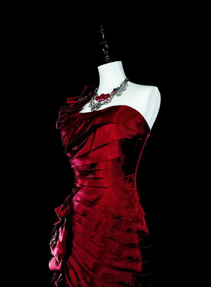 Robes de Bal Vintage Sirène Asymétrique Bourgogne Foncée Satin Perlé Années 1990 Longue Robe de Soirée N2710