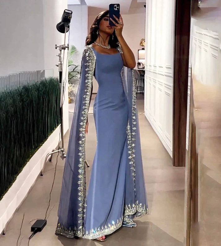 Robe de soirée sirène bleu poudré vintage, ornée d'appliqués et de perles, robe de bal unique avec cape, robe longue de fête, tenue d'anniversaire AB2313