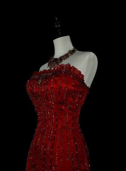 Robe de bal longue rouge sirène bustier vintage années 2000 avec perles argentées N1356