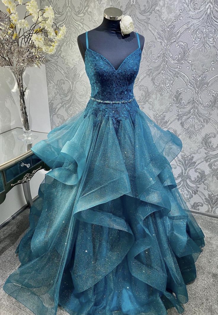 Robe de bal bleue à col en V, en tulle orné d'appliques et de sequins, longue robe de soirée à fines bretelles, robe d'anniversaire AB927