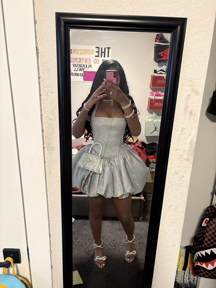 Robe de soirée scintillante avec licou à paillettes pour petites filles noires, mini-robe courte pour fête d'Hoco, idées de robes d'anniversaire, robes de bal RB4093