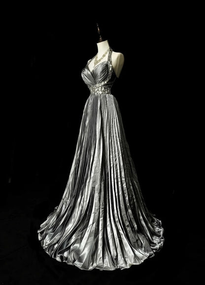 Robe de bal longue vintage années 1960, dos nu, sans manches, en satin plissé gris argenté, coupe trapèze, N1575