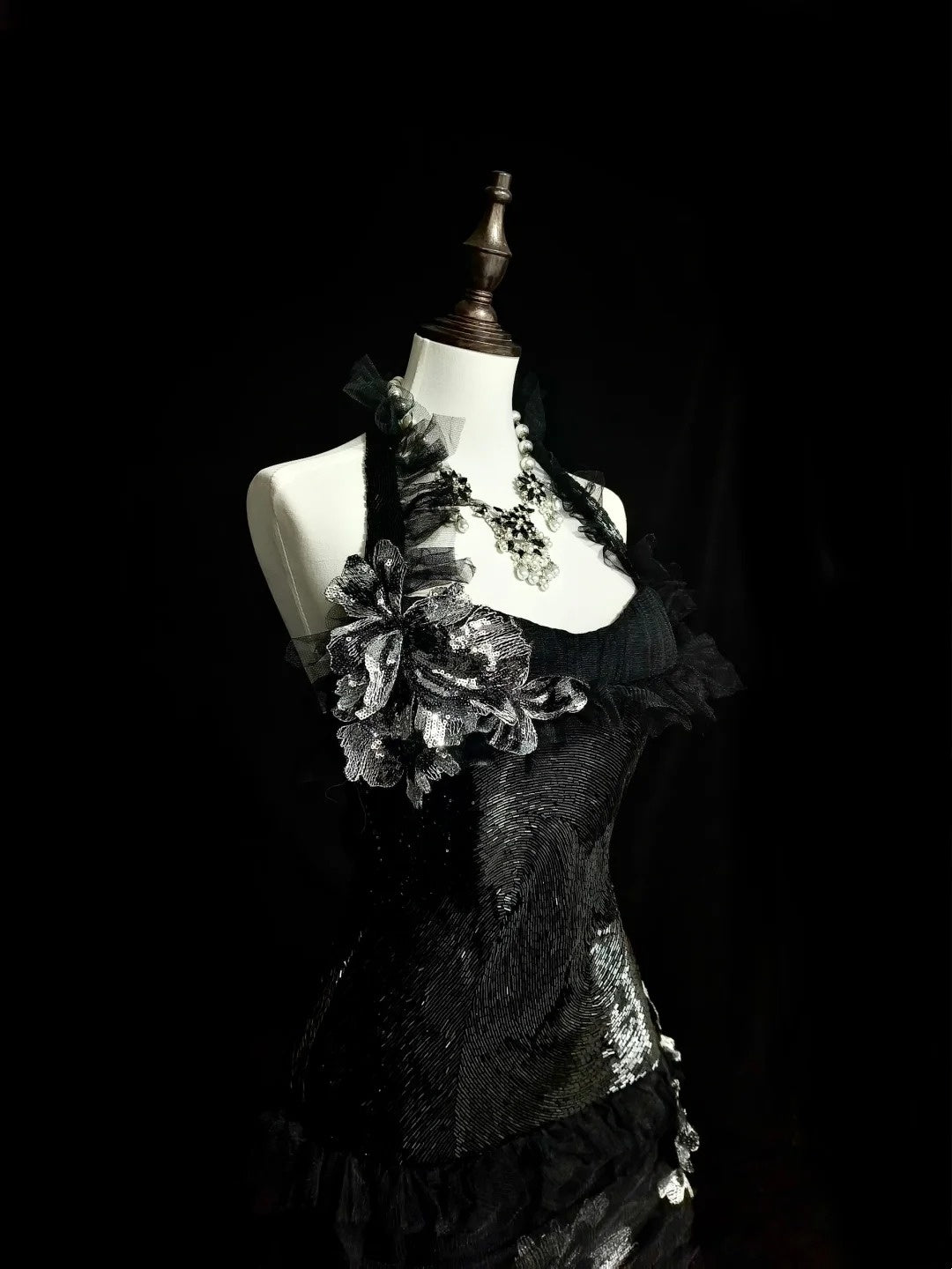 Vintage Abschlussballkleider Ästhetik 1960er Retro Meerjungfrau Neckholder Schwarz Spitze Langes Ballkleid N2148