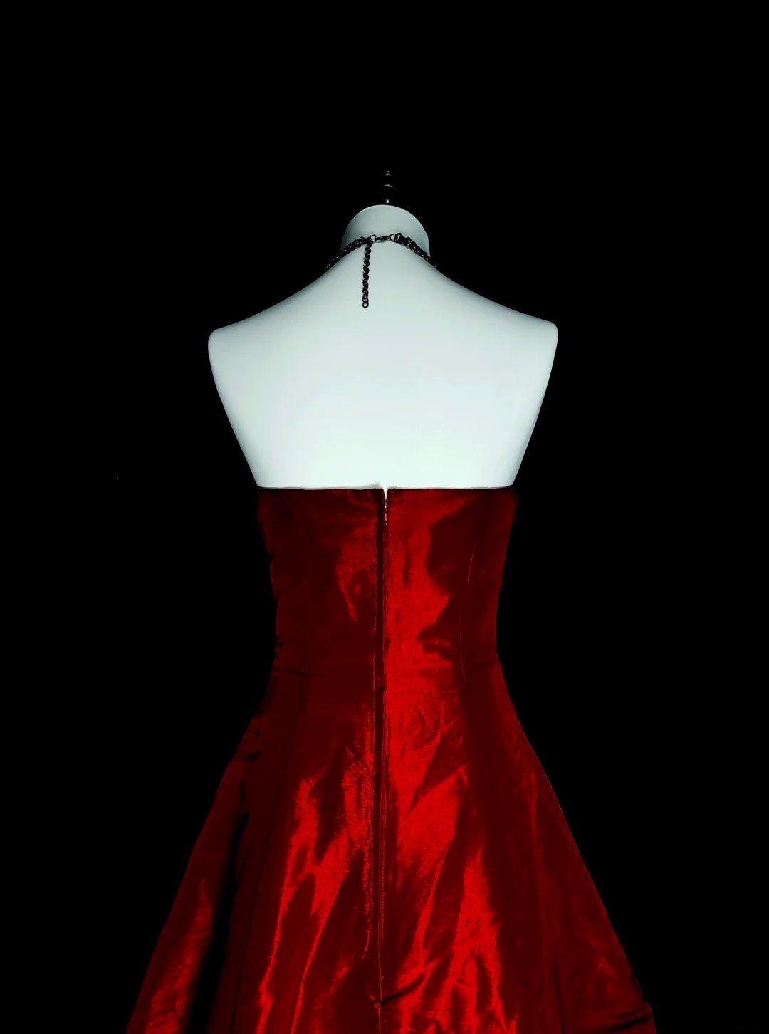 Retro Ball Gown Strapless Red Satin Sleeveless 70s Prom Dresses Long Formal Party Gowns N1491