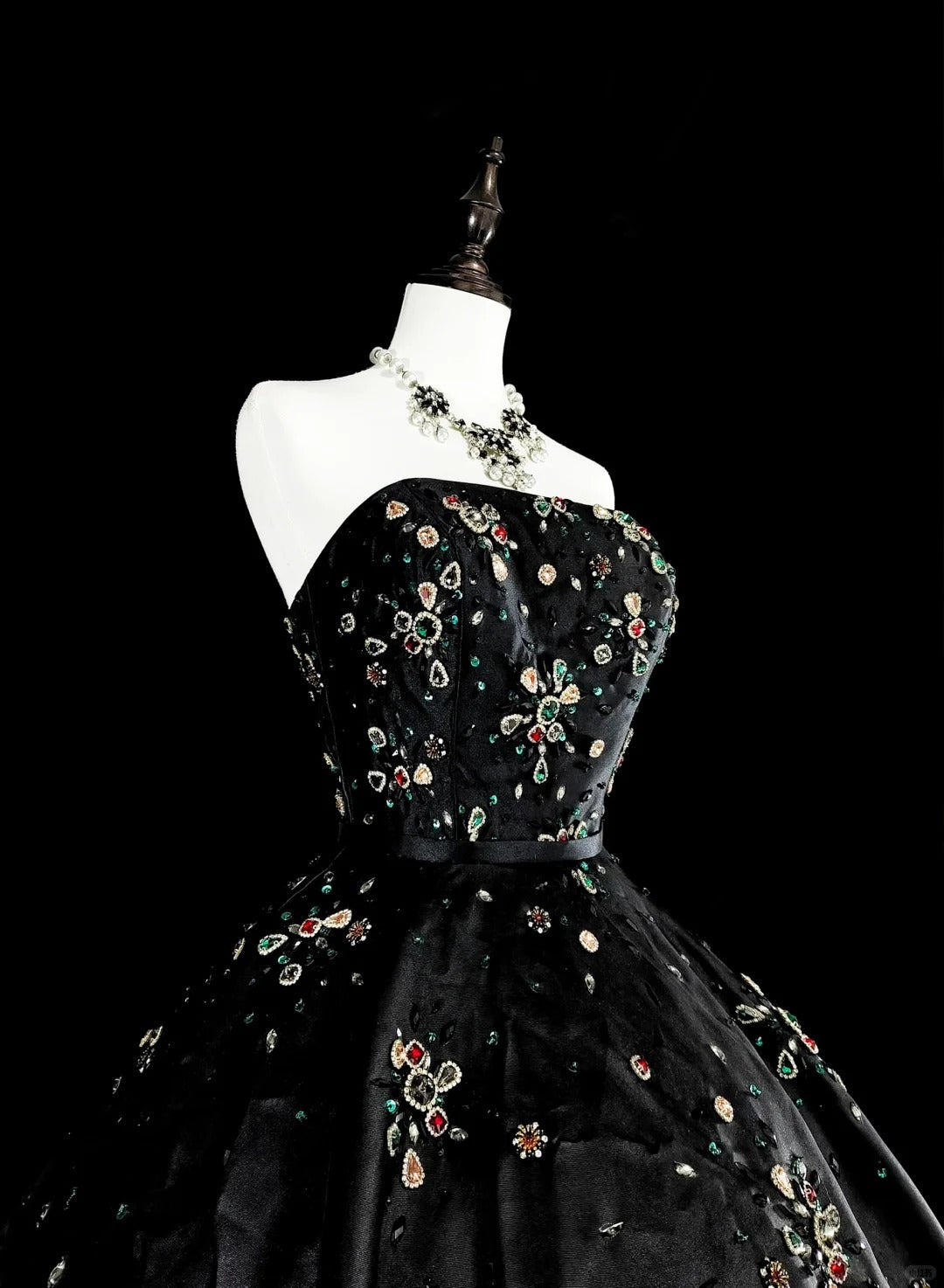 Robes de bal modestes Robe de bal bustier en tulle noir Robe de 16e anniversaire Tenues de soirée formelles N3517