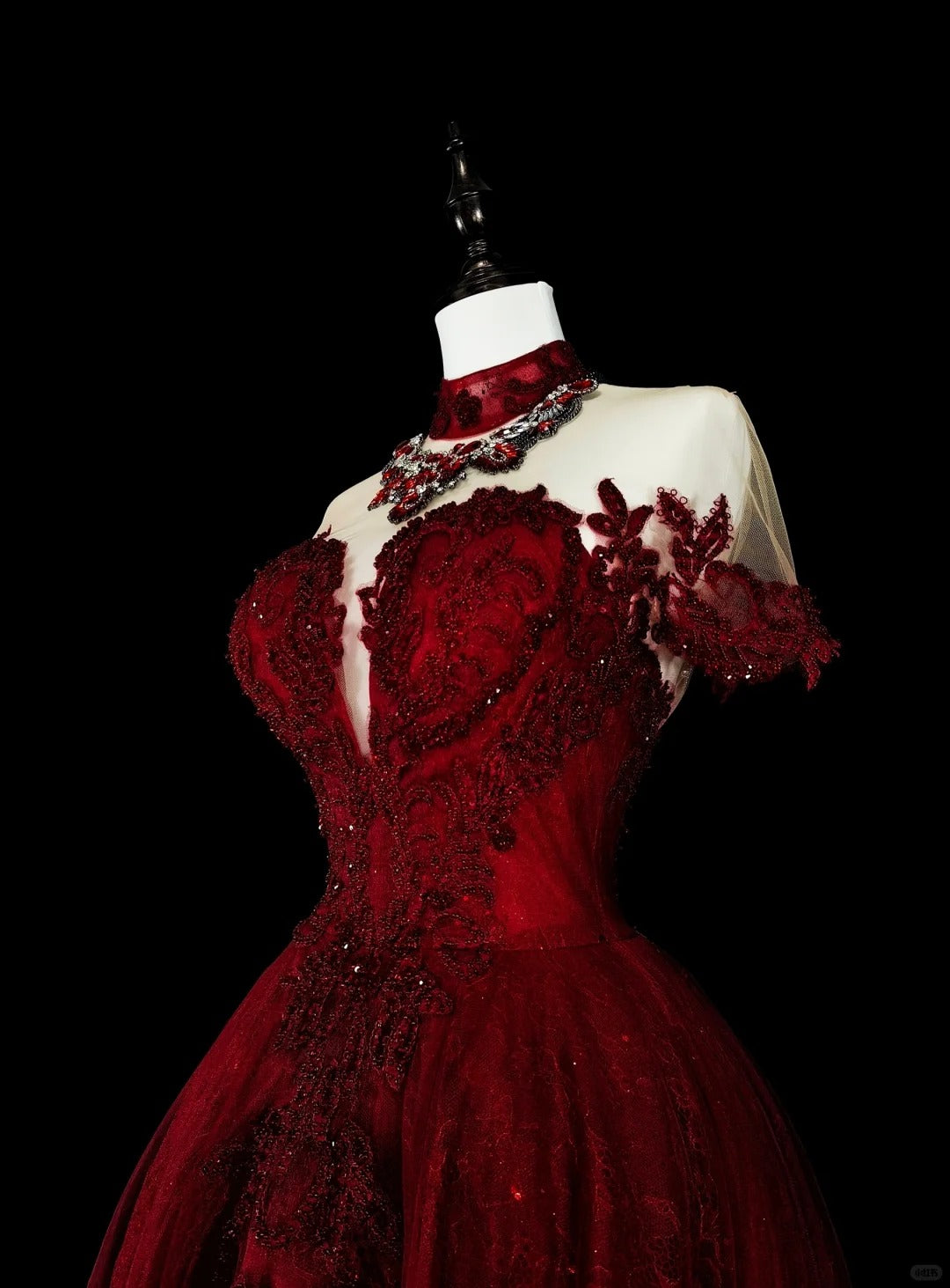 Robes de bal vintage, col ras du cou, bordeaux avec perles et dentelle, années 1980, robe de soirée longue N2706