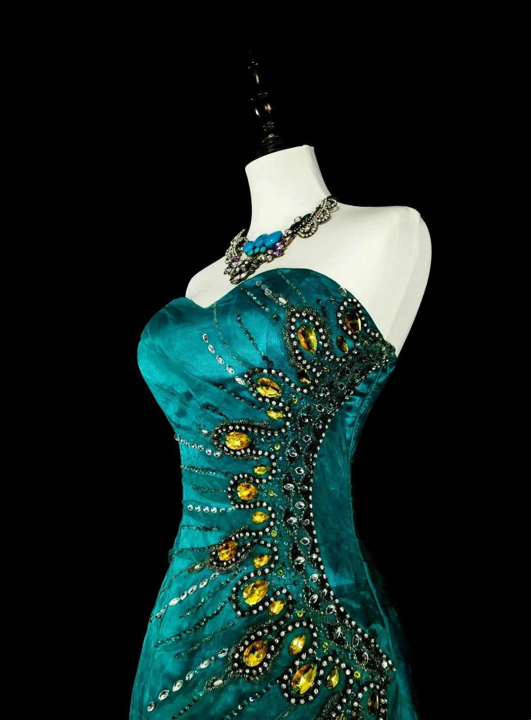Esthétique des robes de bal vintage Robe longue de soirée sirène rétro en satin vert des années 1970 N2150