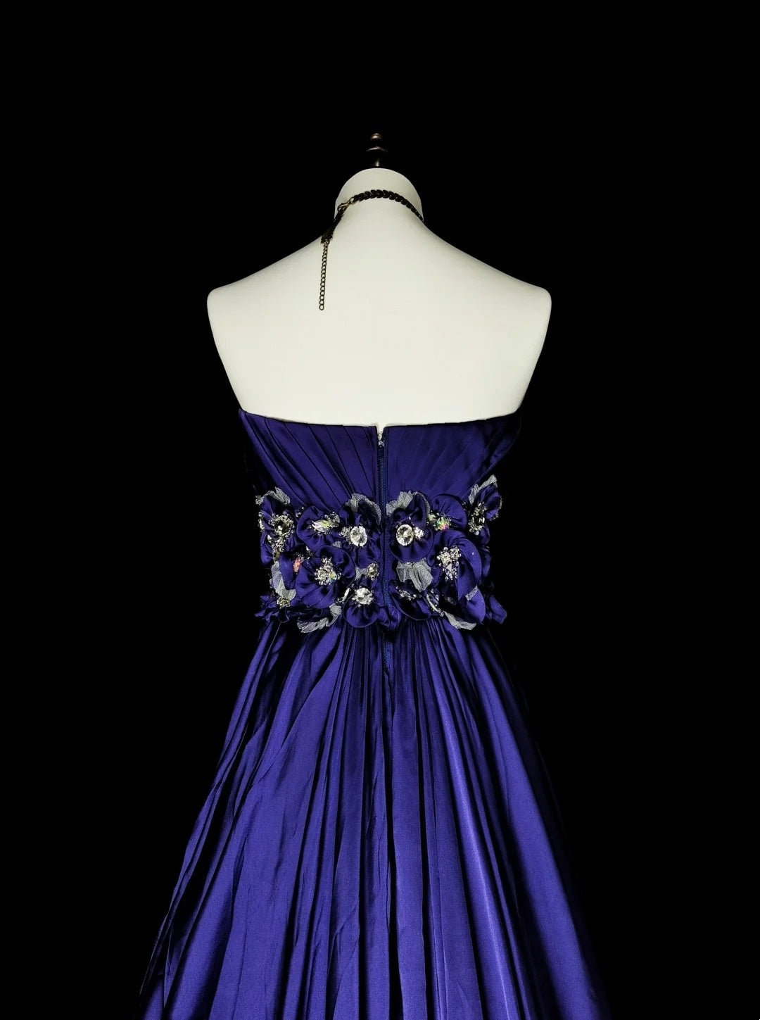 Robe de bal vintage années 90, coupe trapèze, sans bretelles, en satin bleu roi, sans manches, inspiration années 90, robe de soirée longue et élégante N1499