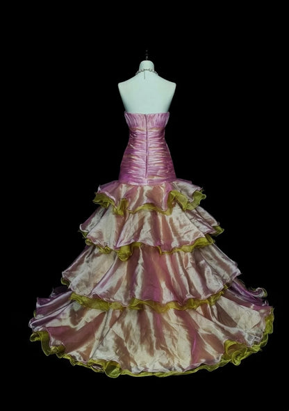 Vintage 1760er Jahre trägerloses, ärmelloses, plissiertes Meerjungfrauen-Abendkleid aus rosa Organza N1578