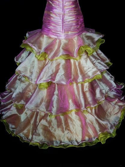 Vintage 1760er Jahre trägerloses, ärmelloses, plissiertes Meerjungfrauen-Abendkleid aus rosa Organza N1578