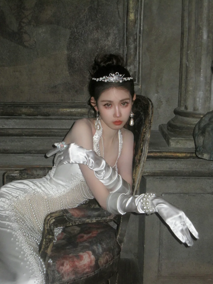 Robe de mariée blanche sirène sexy à col halter ornée de perles, robe de mariée de conte de fées N068