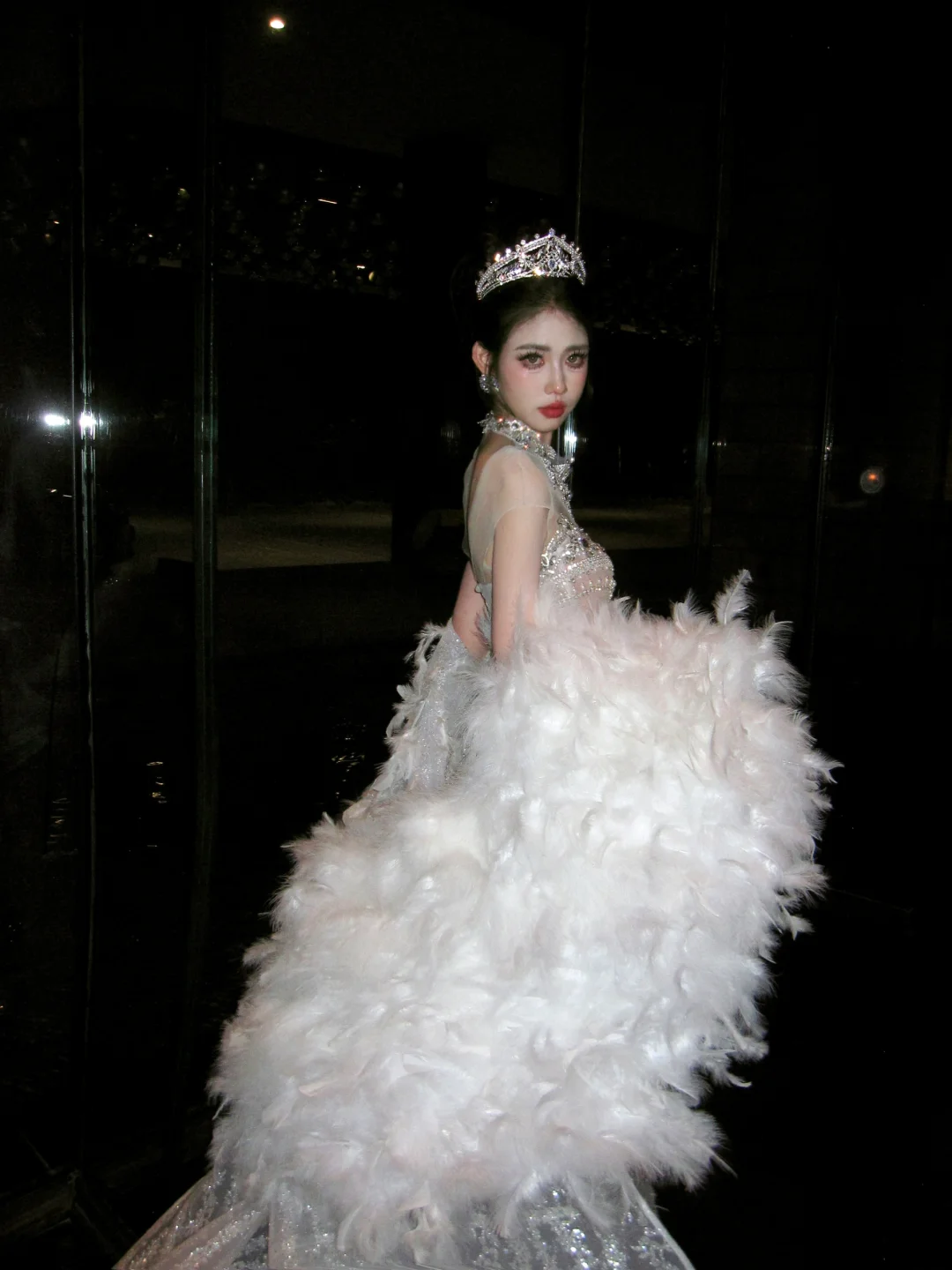 Robe de mariée sirène sexy à col montant et sequins argentés, ornée de perles, style conte de fées, référence N070