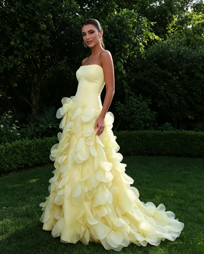 Robe de bal jaune en mousseline, bustier, coupe trapèze, inspiration robe de bal longue et simple AB251