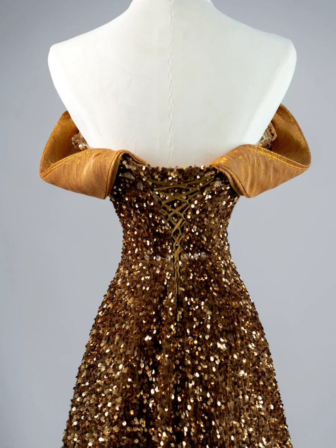 Robe de bal longue à sequins, coupe trapèze, épaules dénudées, style sage, idéale pour les jeunes filles (N1167)
