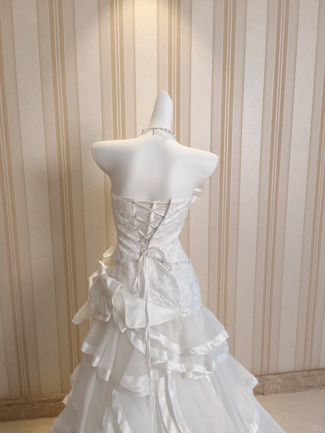 Chic Wedding Dresses Mermaid Strapless Neck Garden Vintage Wedding Dress N4486