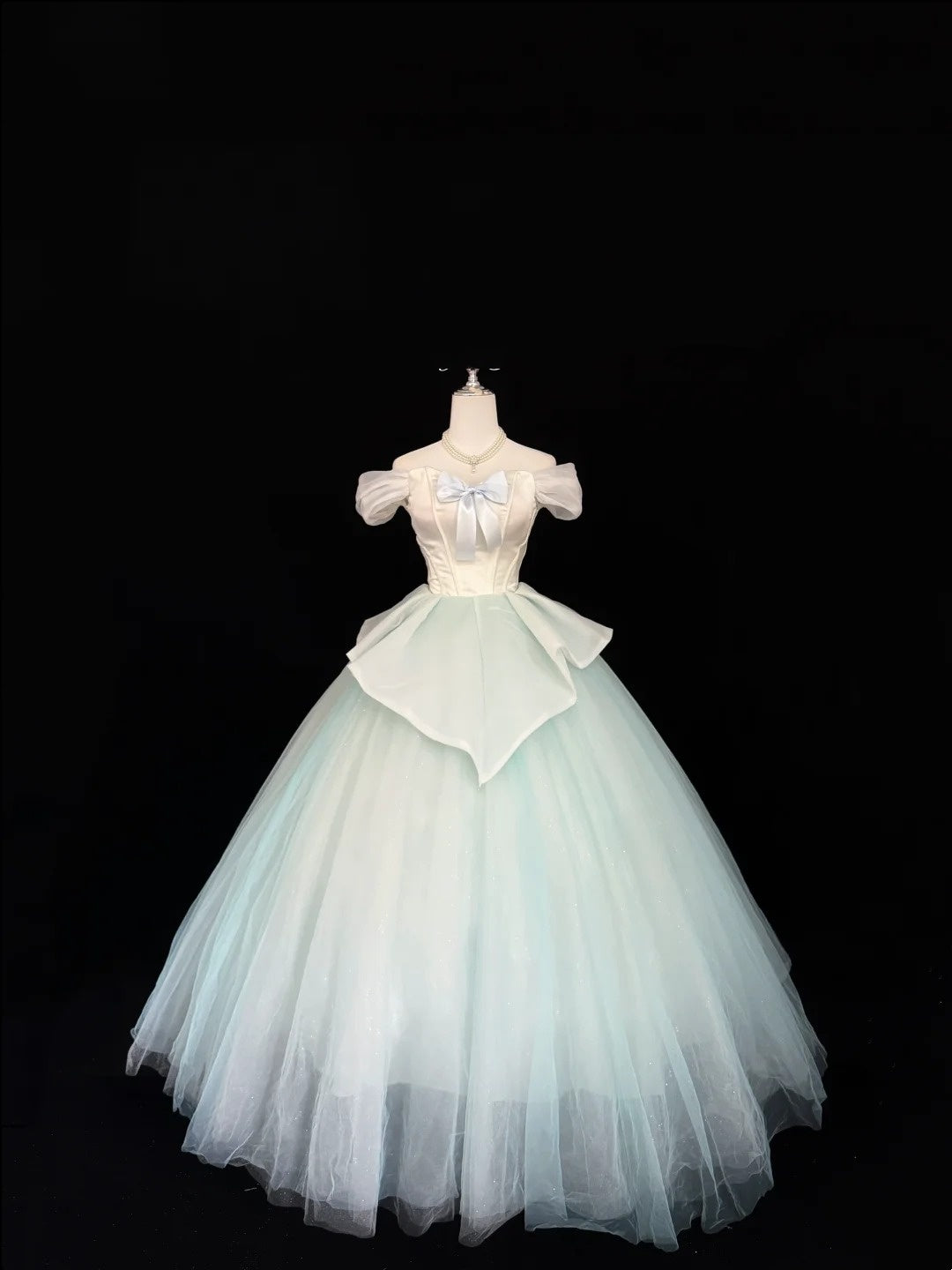 Sweet 16 Dresses Long Ball Gown Off Shoulder With Sleeves Tulle Sweet Sixteen Birthday Gown RC0337