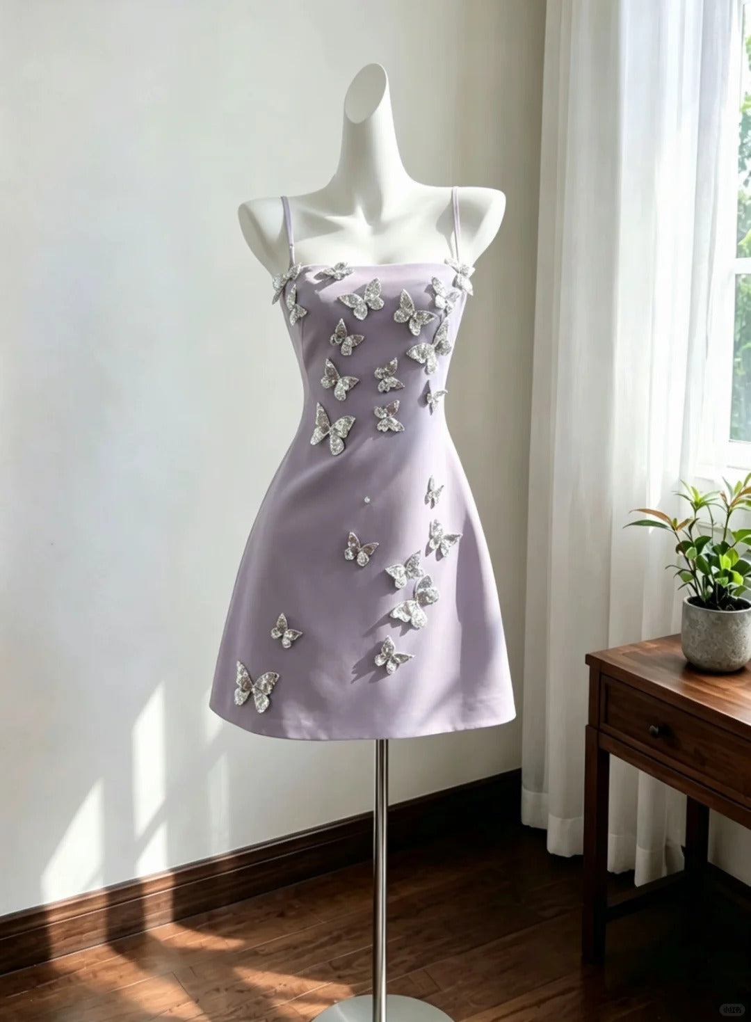 Unique A Line Spaghetti Strap Lilac With Butterfly Short Graduation Dresses Inspo Senior Homecoming Outfits RB4924