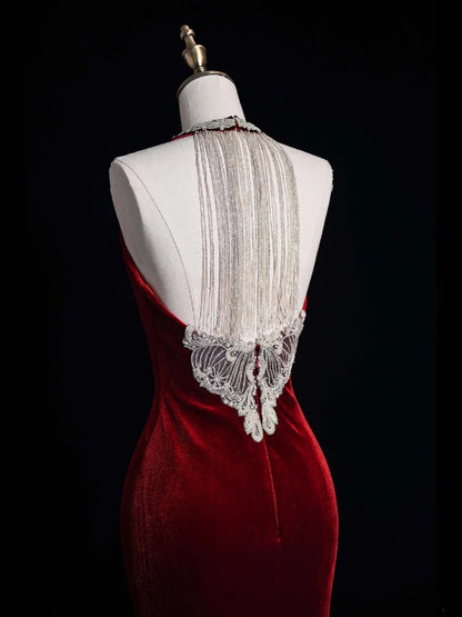 Atemberaubendes Meerjungfrauen-Abendkleid aus burgunderrotem Samt mit Quasten und U-Boot-Ausschnitt – Inspiration für Ballkleider, Prinzessinnen-Abschlusskleider N1082