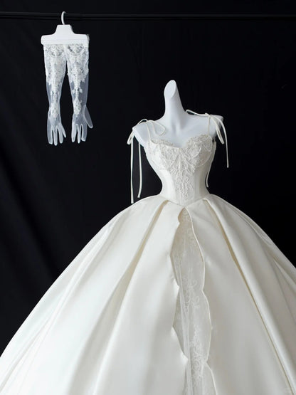 Robes de mariée simples Robe de bal Bretelles fines Satin blanc avec dentelle Robe de mariée longue blanche N2951