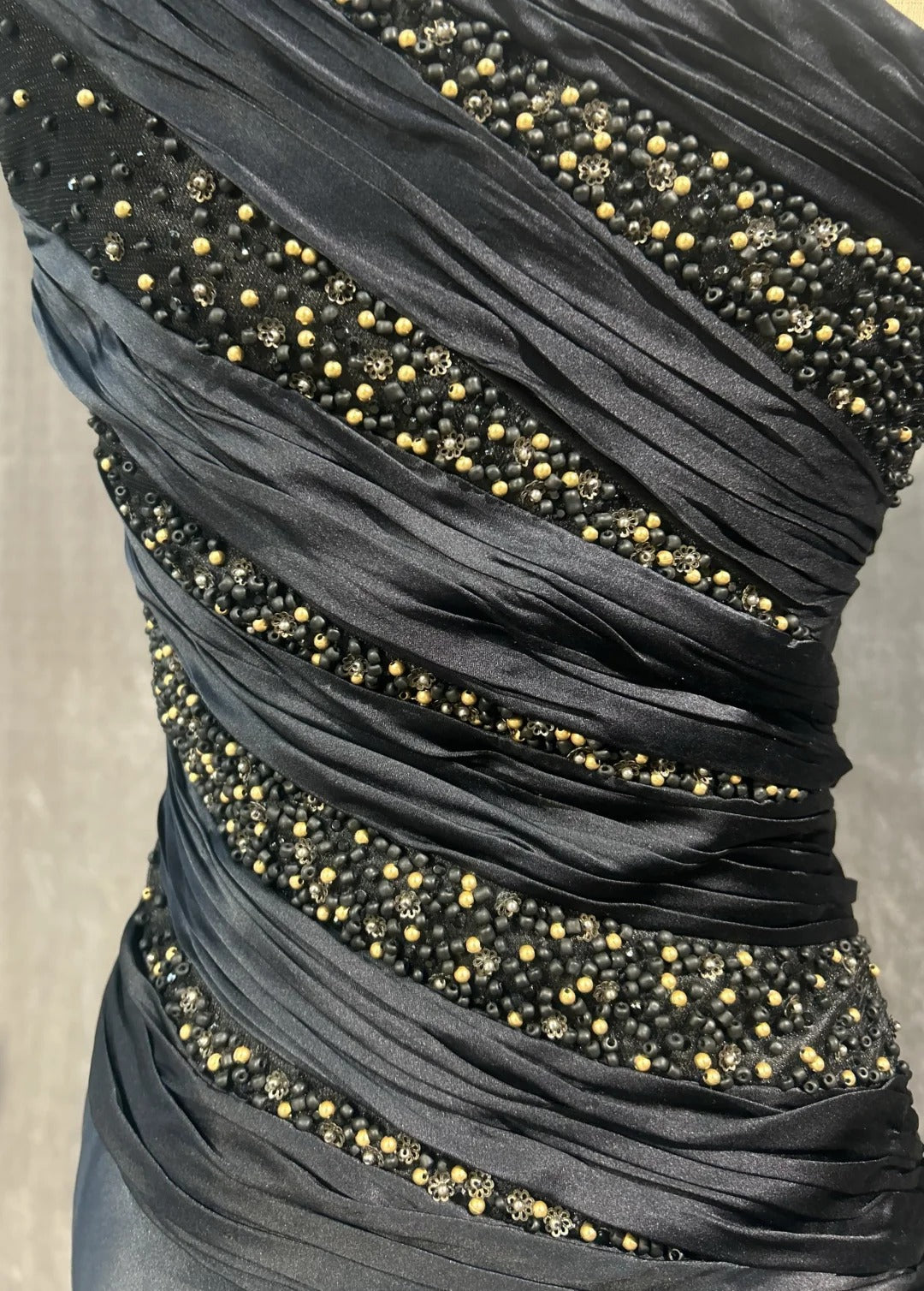 Robes de bal élégantes sirène asymétrique en satin noir cravate robe de soirée formelle longue perlée N3704
