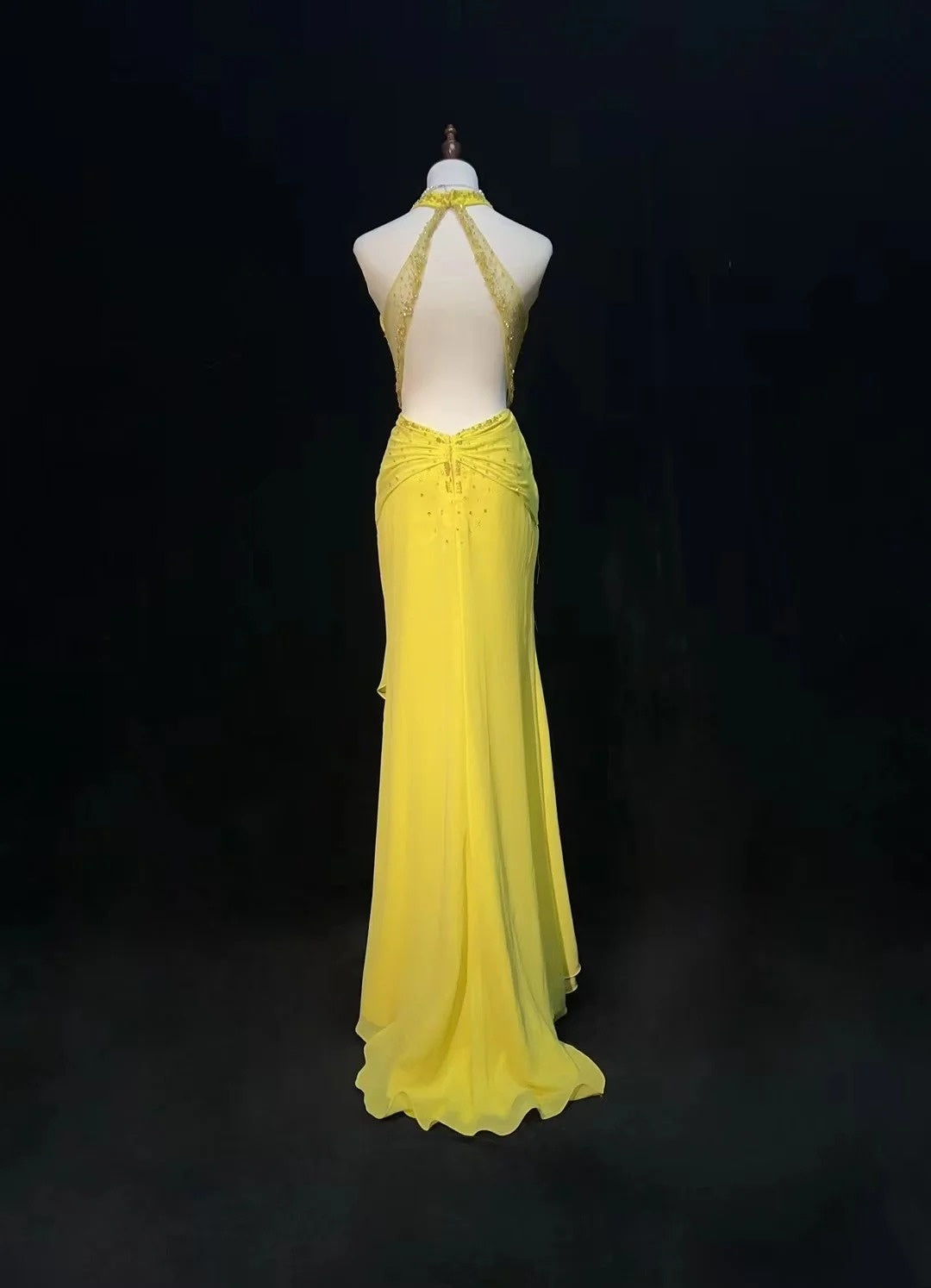 Vintage Prom Dresses A Line Halter V Neck Yellow Chiffon Backless 1990s Long Formal Evening Gown N2640