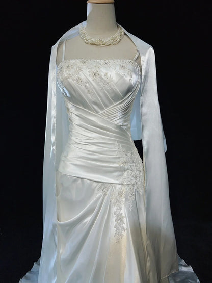 Einzigartige Brautkleider Meerjungfrau Spaghettiträger Elfenbein mit Rüschen Applikationen Langes Brautkleid N3631