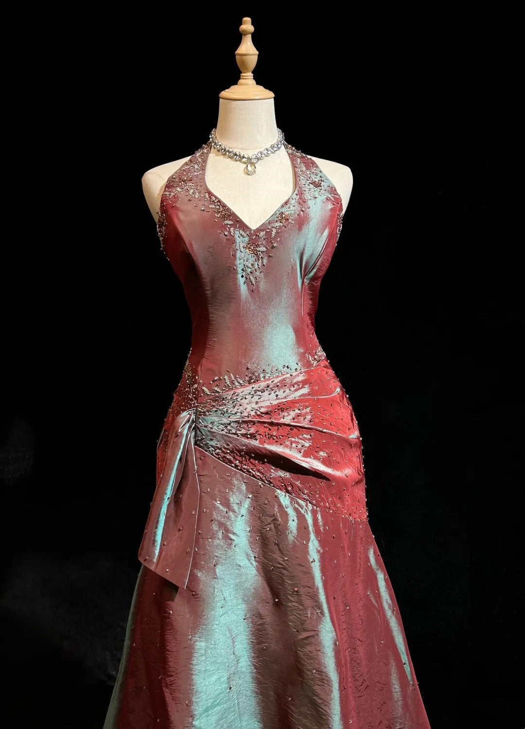 Robes de bal vintage des années 80 Robe de soirée dos nu en satin longueur ras du sol avec perles plissées Tenues de soirée N3126
