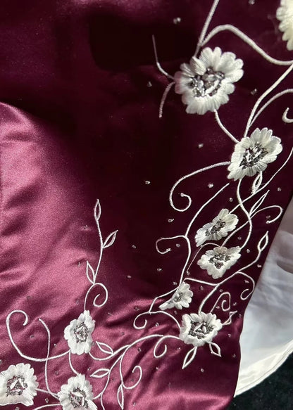 Vintage Ballkleider Abschlussballkleid Spaghettiträger Lila Satin mit Perlenstickerei 1950er Langes Abendkleid N2593