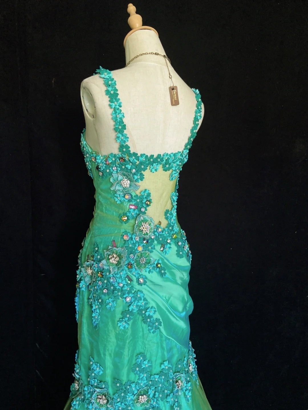 Robes de bal élégantes sirène à fines bretelles en tulle vert avec fleurs, longueur ras du sol, tenues de soirée formelles N3490