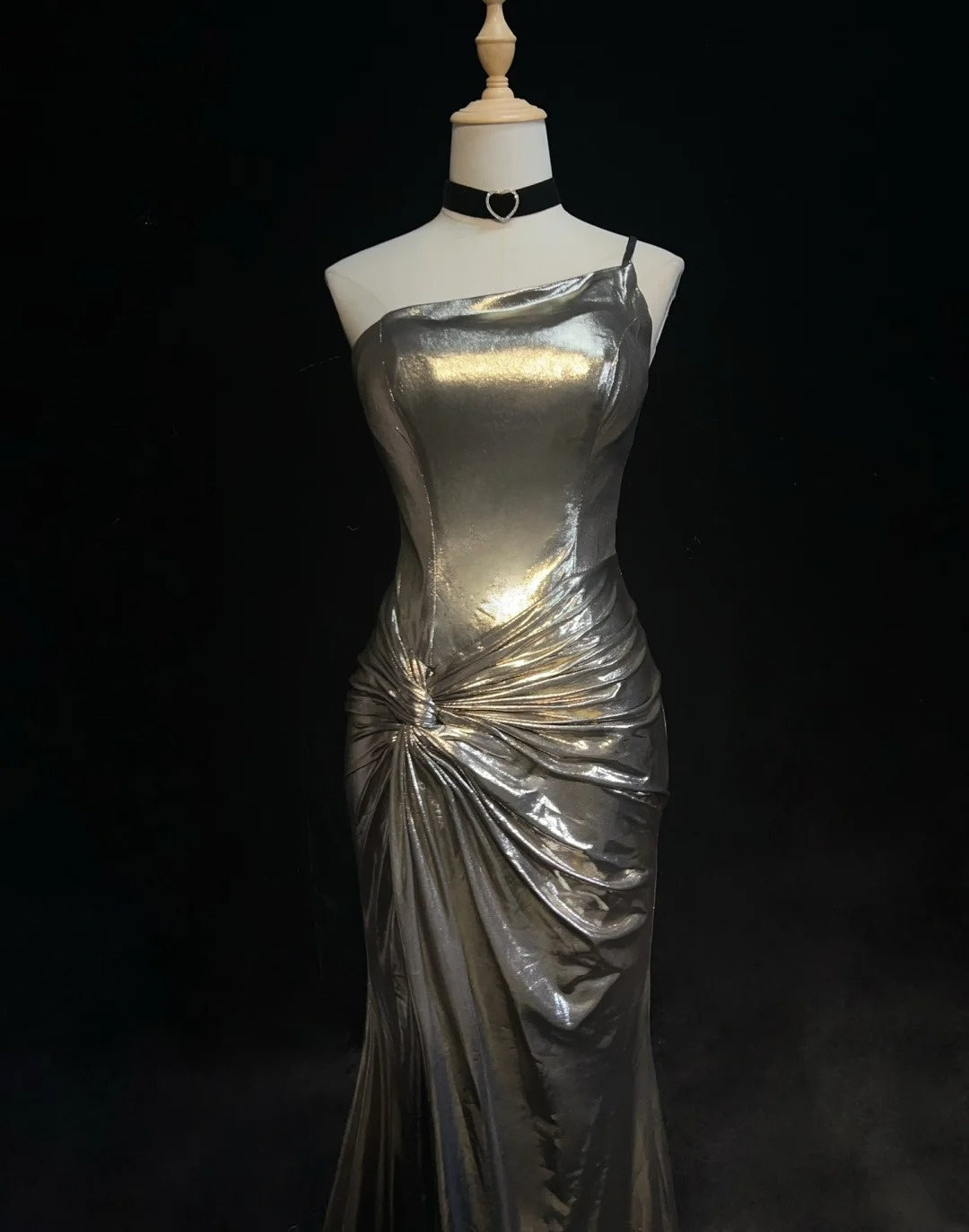 Wunderschöne Abschlussballkleider Meerjungfrau One Shoulder Satin mit Rüschenmieder Lange Abendkleider N3370