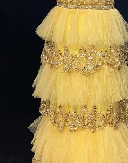 Robes Esthétiques de Bal Vintage Ligne A Col Carré Jaune Couches Superposées avec Perles Longue Robe de Soirée N3060