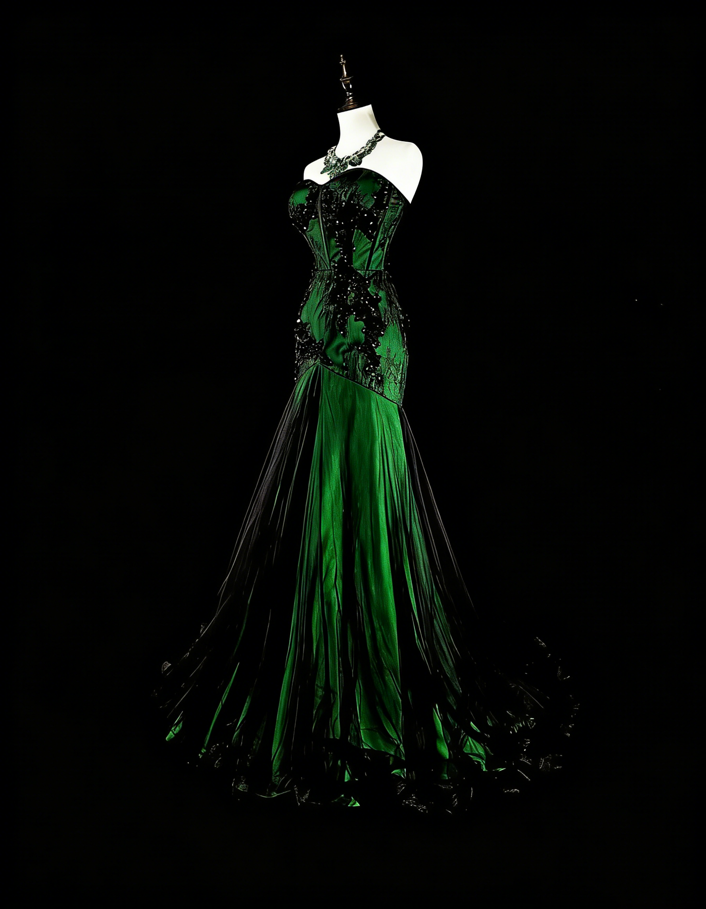 Robe de bal longue sirène modeste en tulle noir et satin vert ornée d'appliques, N1848