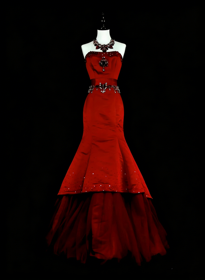 Vintage Abschlussballkleider Meerjungfrau Rot Trägerlos mit Perlenstickerei 1970er Lang Abendkleid N2699