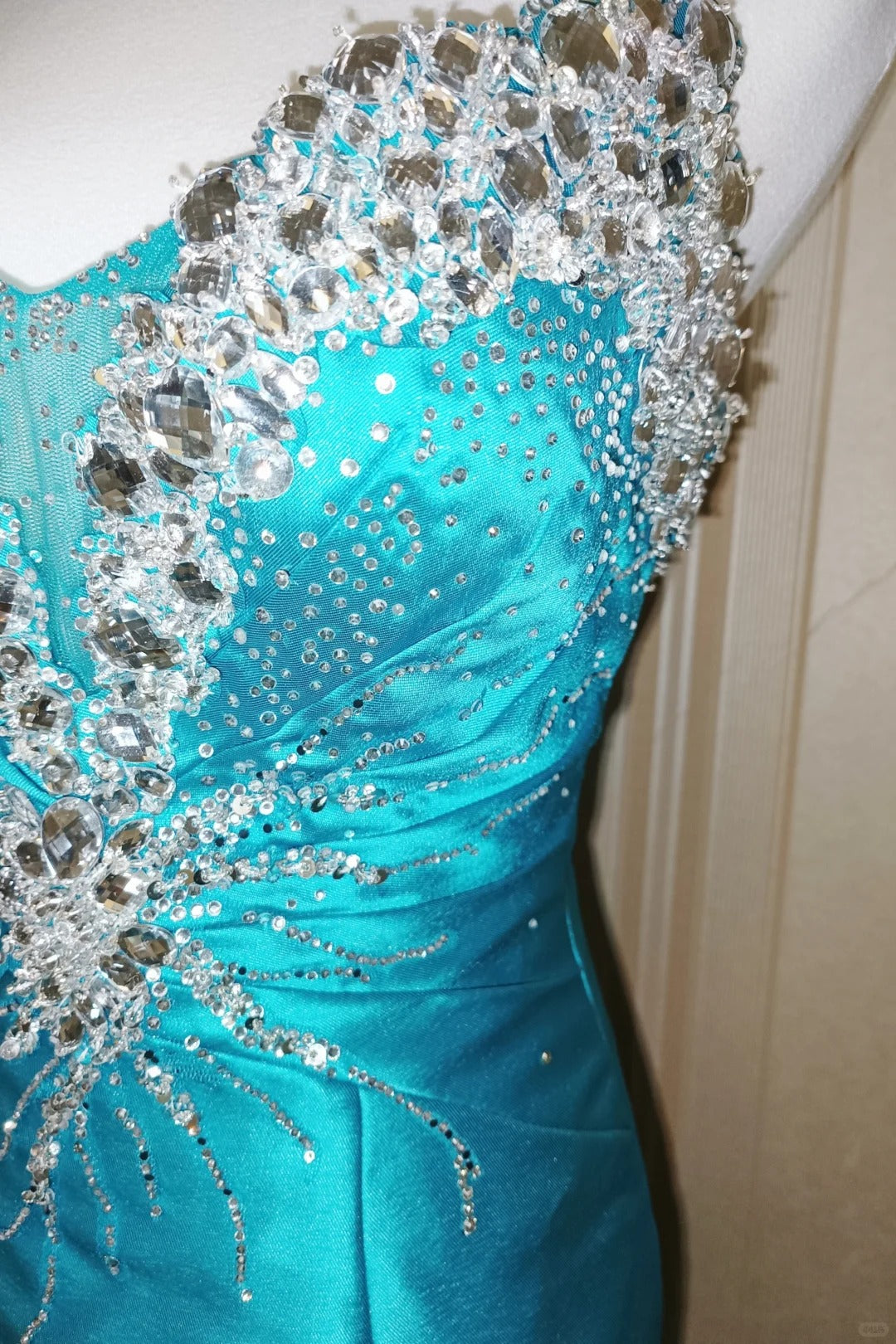 Elegantes Meerjungfrau-Sweetheart-Kleid in Blau mit Perlenstickerei zum 18. Geburtstag Elegantes Outfit Formelles Ballkleid N4185